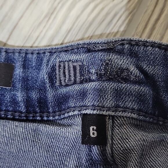 Kut from the Kloth Bermuda Jean Shorts Slight Distressing Womens Size 6 - Picture 9 of 11